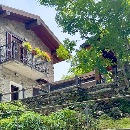 Dağ evi Casa Antonietta Domaso